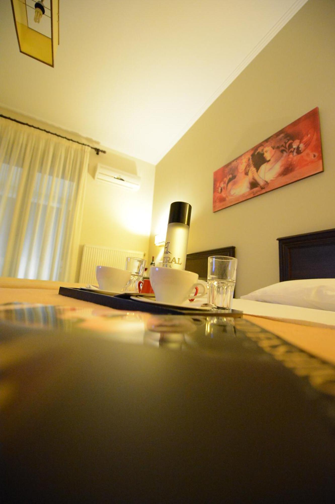 Central Hotel Paralía Dış mekan fotoğraf